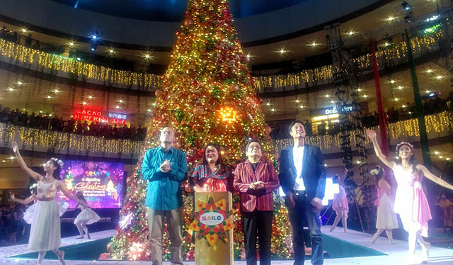 Megaworld unveils Christmas attractions in Iloilo City
