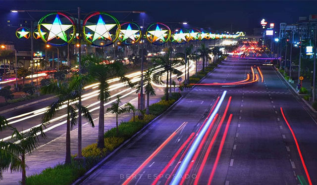 Over 1,600 Christmas parols brighten Iloilo City