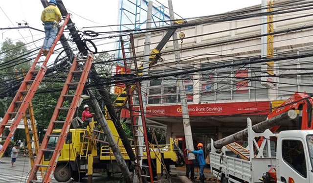 PECO lashes back at PLDT