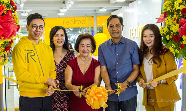 Realme opens flagship store in Iloilo City