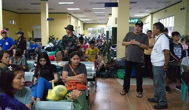 Over 1,000 passengers stranded in Iloilo ports on Christmas Eve
