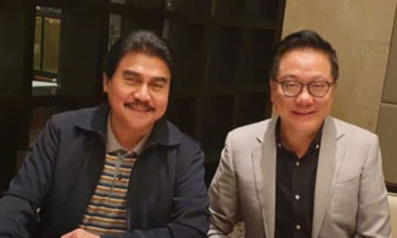 Tycoon Andrew Tan Bacolod’s new adopted son, honorary mayor