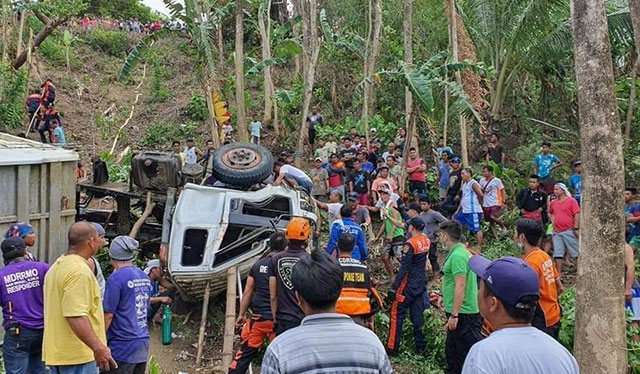 4 cops died, several injured as truck falls off cliff in Iloilo