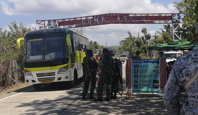 Cops guard Iloilo’s borders, bar entry of people