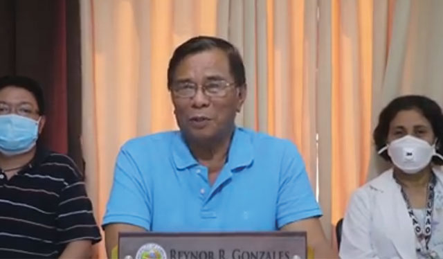 Gonzales condemns stoning of COVID-19 patients’ house