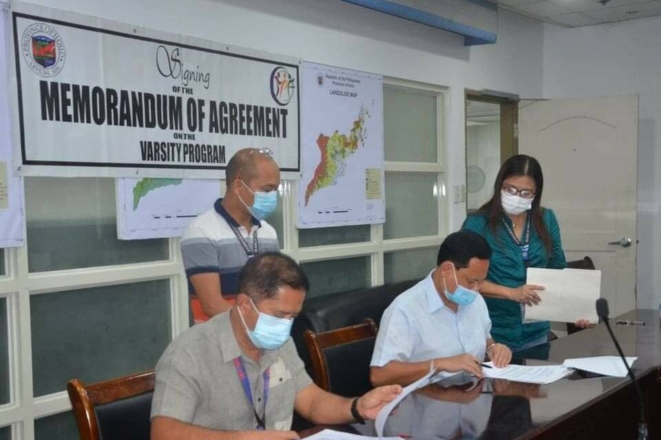 Iloilo, DepEd ink deal for sports dev’t program