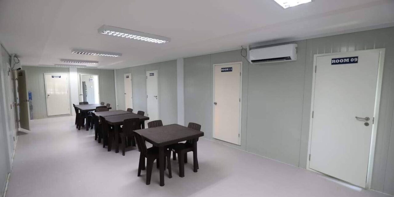 DPWH turns over health care facilities to Iloilo City