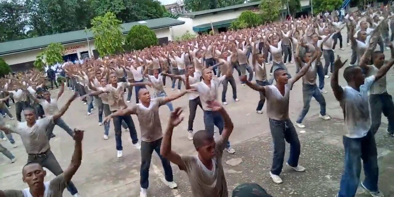 Bill lowering height requirement for cops gets final House nod