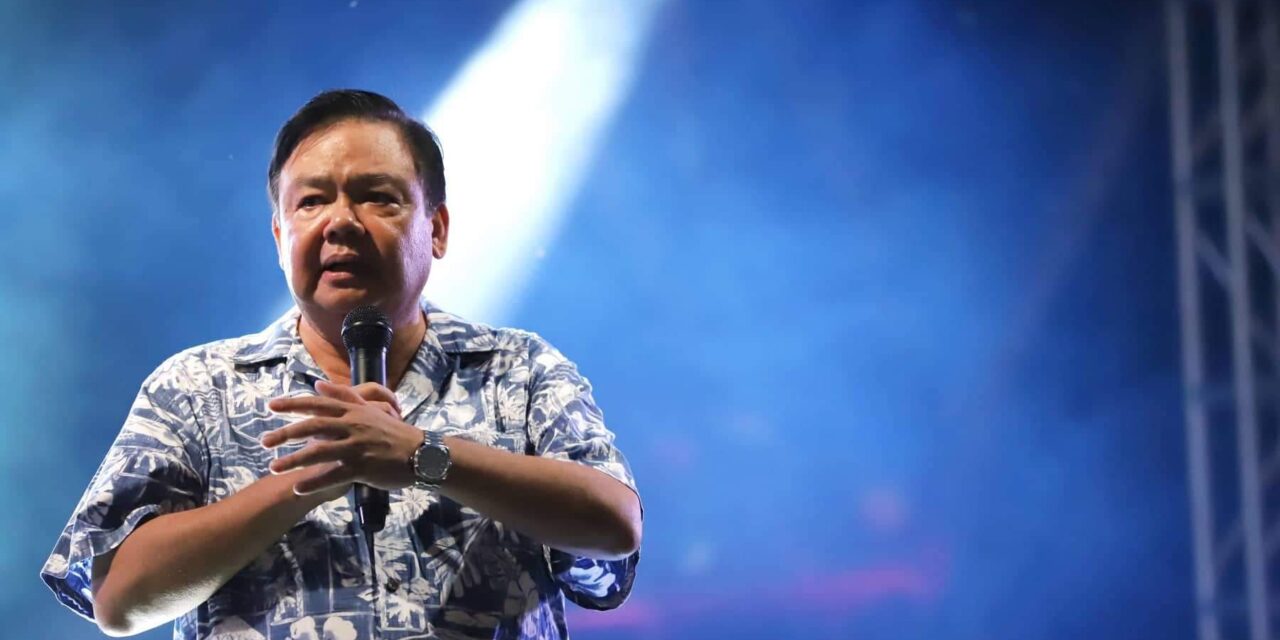 Treñas volunteers to get first COVID-19 shot in Iloilo City to allay vaccine fears