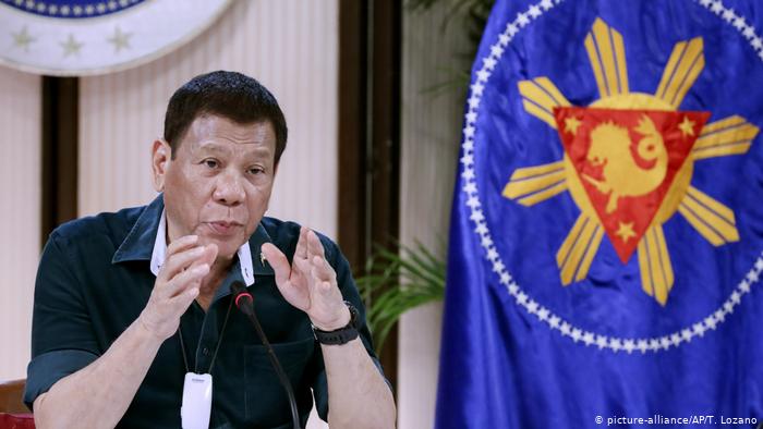 Duterte: PH can’t forever be in strict protocol