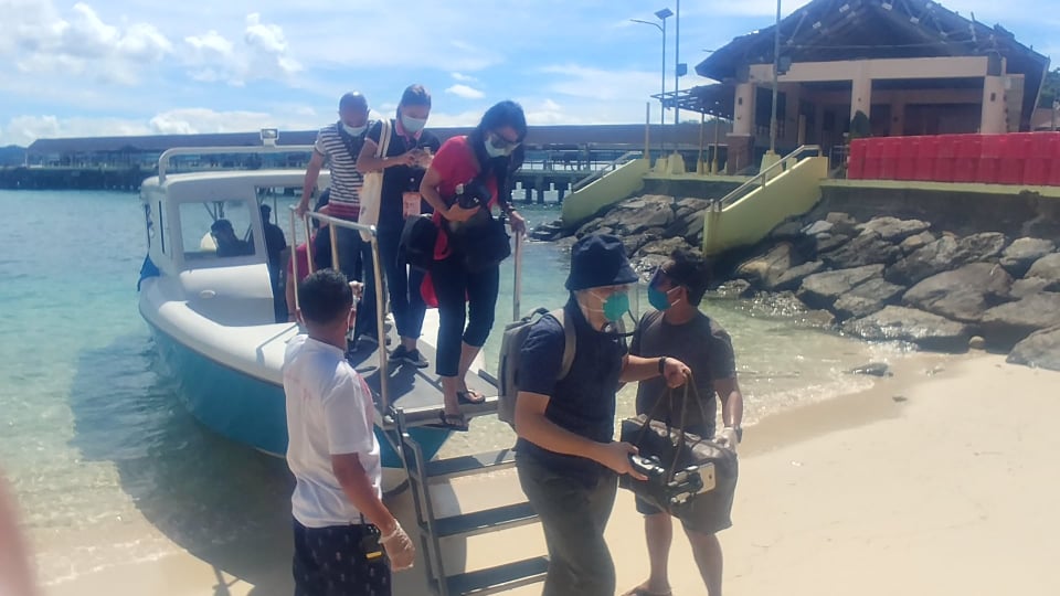 Boracay approves saliva testing for tourists