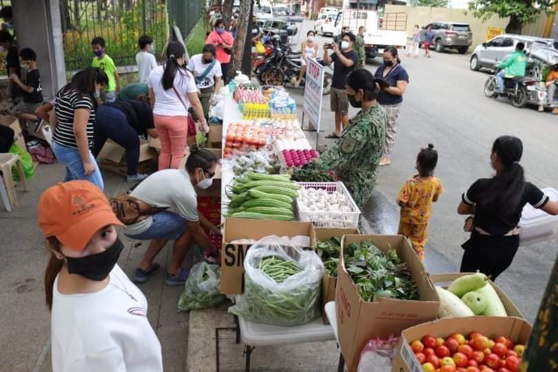 No permits needed: Treñas backs community pantry initiative