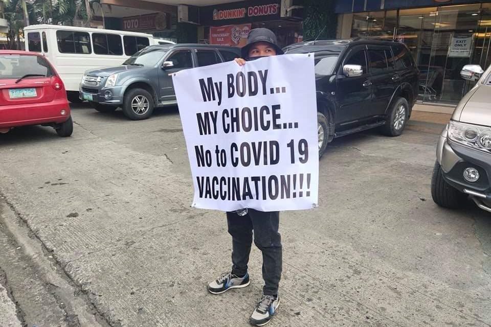 Anti-vaxxers gather in Iloilo City