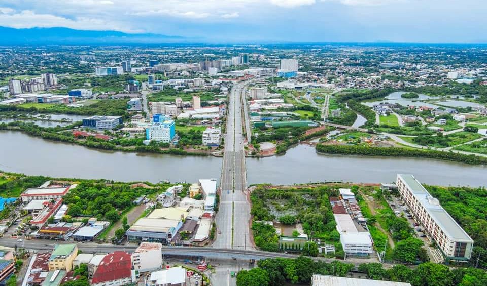 Iloilo biz group weighs proposal to place on hard lockdown areas with surging cases