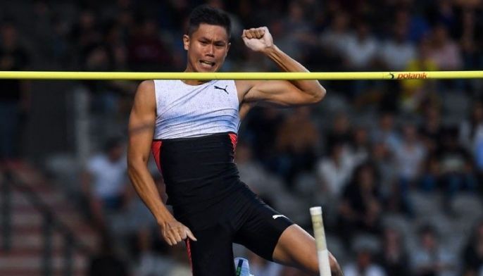 Obiena shatters Asian record, wins gold in Austria