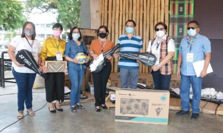 Five Antique schools receive sports equipment