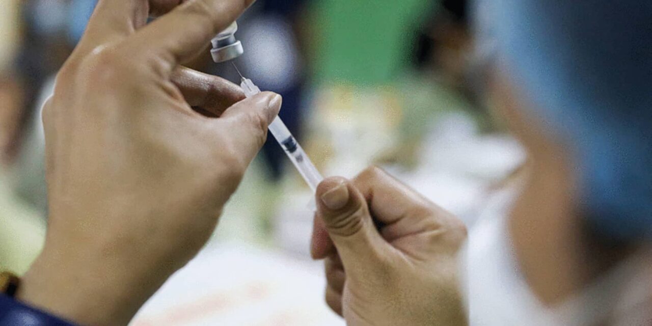 109 health workers in Iloilo City get COVID-19 t booster shots