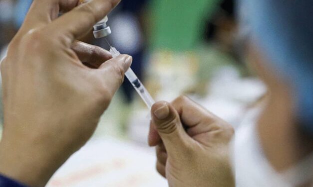 109 health workers in Iloilo City get COVID-19 t booster shots