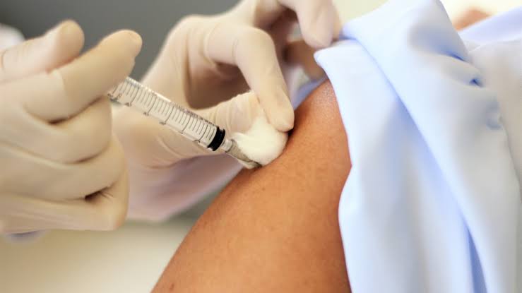Vaccines ‘not 100 pct effective’ but can reduce severe symptoms