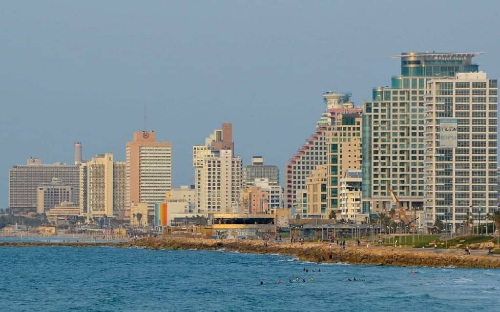 Israel opens doors to Filipino hotel workers