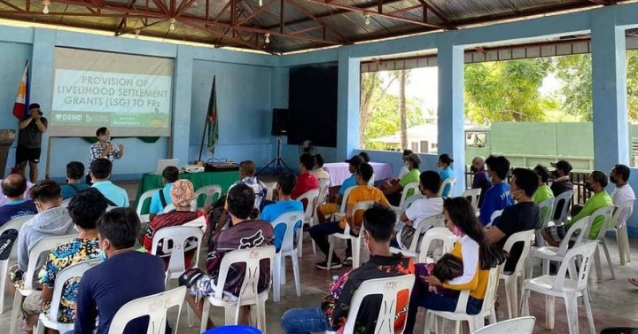 Livelihood for Iloilo ex-rebels up before end of June