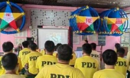 Parol-making brings Christmas cheer to Iloilo inmates