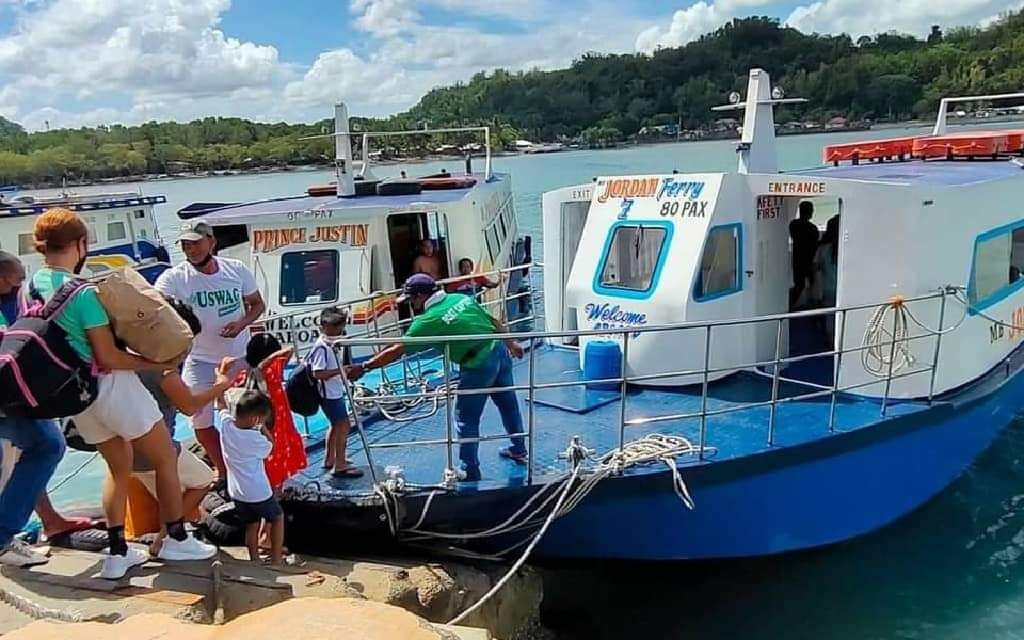 Iloilo-Guimaras motor boats disallowed to ferry bicycles