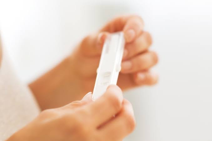 Solon wants pregnancy test before OFW’s departure