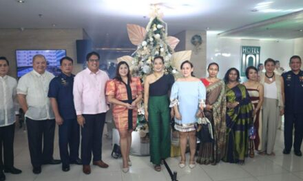 HOTEL 101 GROUP honors 101 STAY GREEN champions during hotels’ Christmas Tree Lighting
