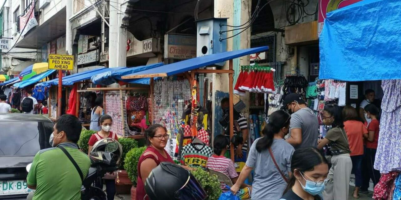 Treñas allows sidewalk vending this Christmas season