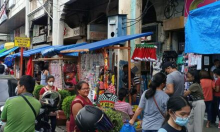 Treñas allows sidewalk vending this Christmas season