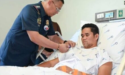 Cops hurt in NPA raid in Antique get medals, financial aid