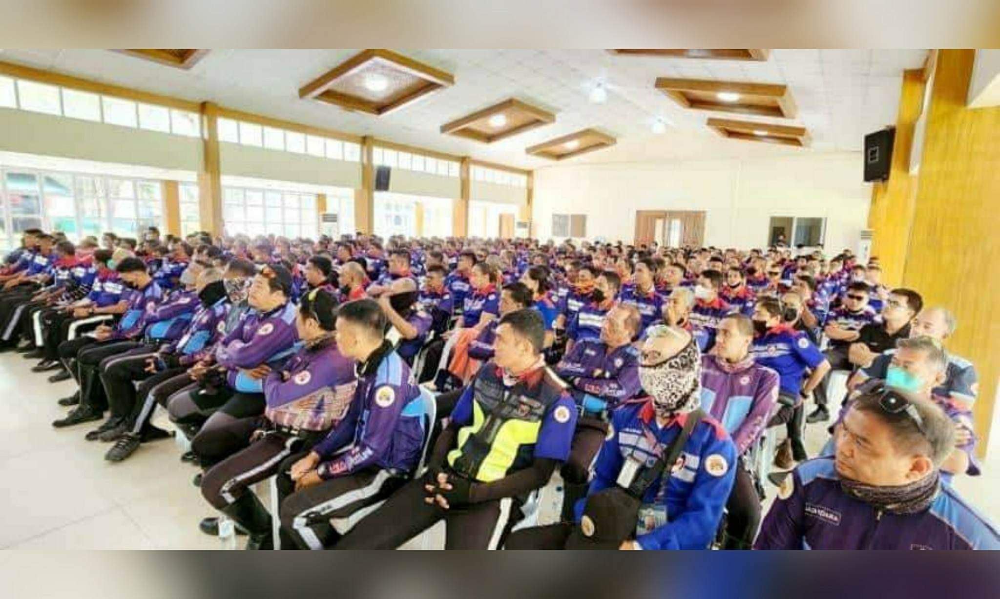 ‘Don’t hide under the trees’: Treñas to keep an eye on traffic aides