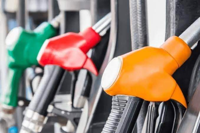 Oil firms to implement this year’s first price rollback