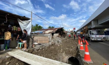 DPWH speeds up construction of 2-lane road while defective flyover is closed