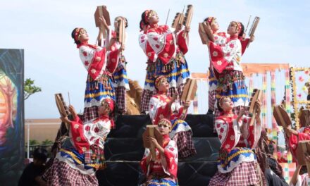 Calinog’s Tribu Jalaud wins Kasadyahan sa Kabanwahanan