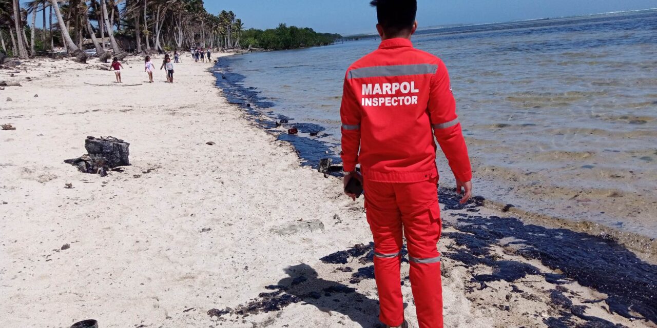 Mindoro oil spill reaches Antique, has ‘very slim chance’ of affecting Boracay