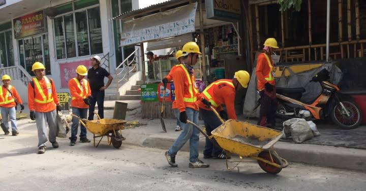 Number of jobless Filipinos down in March