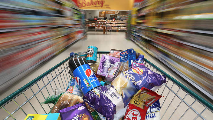 Gov’t eyes tax on junk food, sweetened beverages