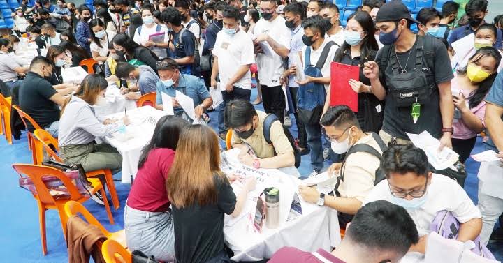 Unemployment rate drops anew in May