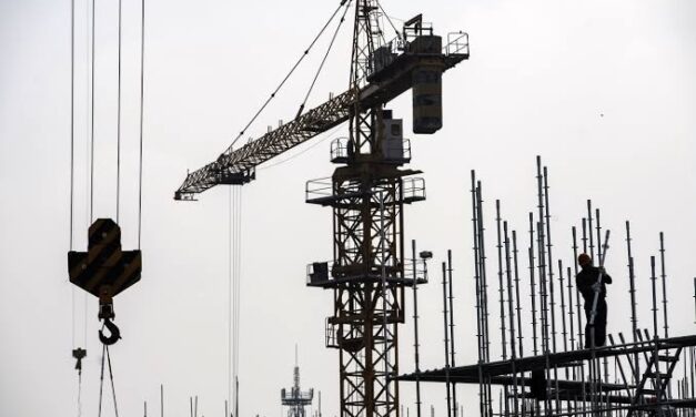 Senator wants Chinese firms banned in government projects