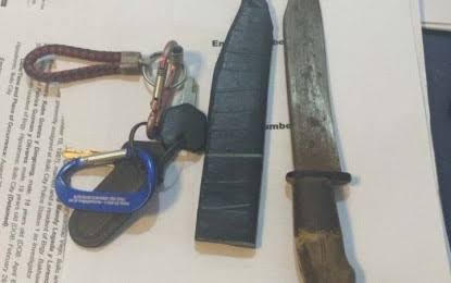 Police: Knives, gun replica included in COMELEC gun ban