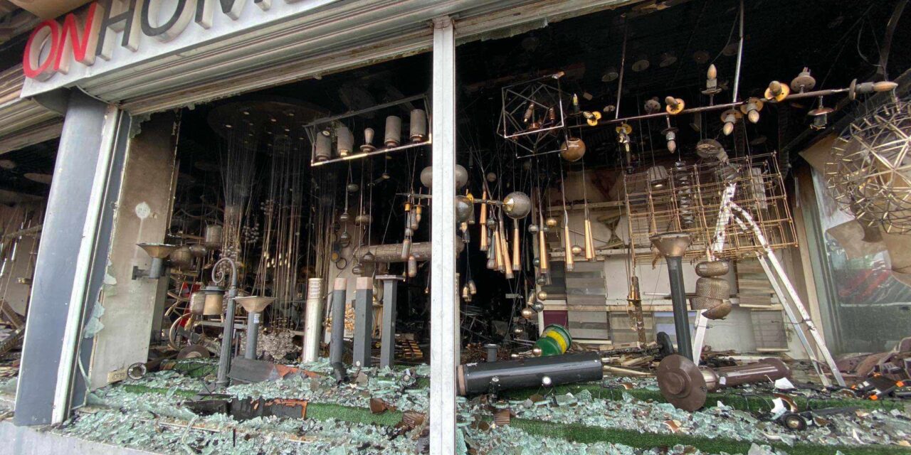 Fire razes lighting store in Iloilo City, leaves over P1M worth of damage